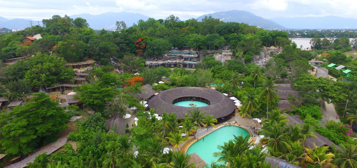 Công viên nước khoáng I-Resort