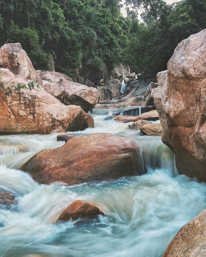 Hon Khoi Salt Field and Ba Ho Water Fall