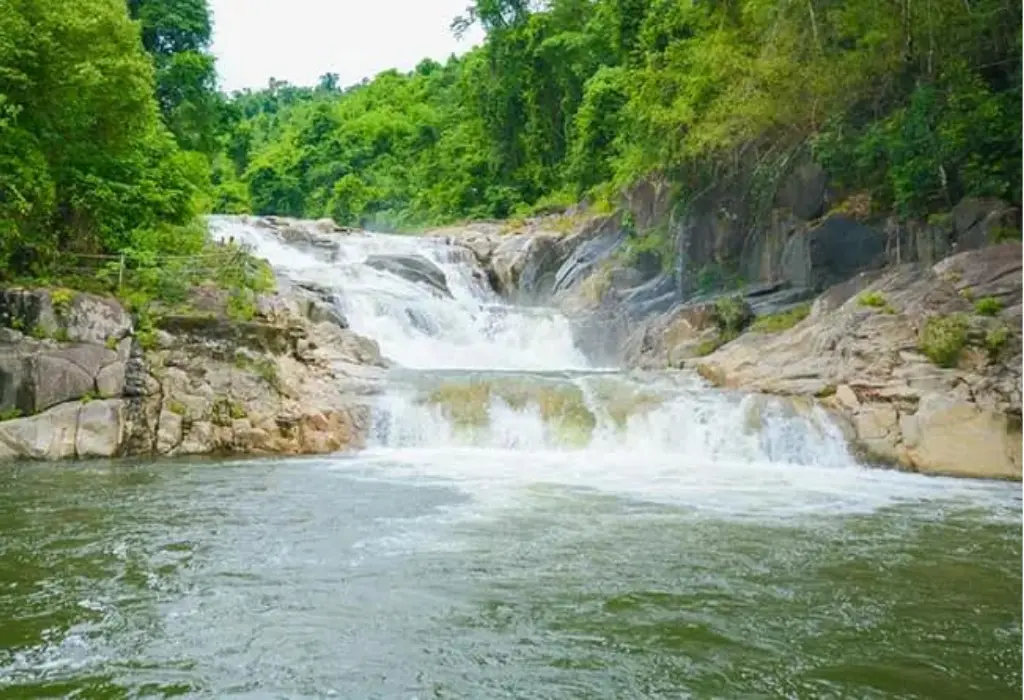 Tour Thác Yang Bay 1 Ngày