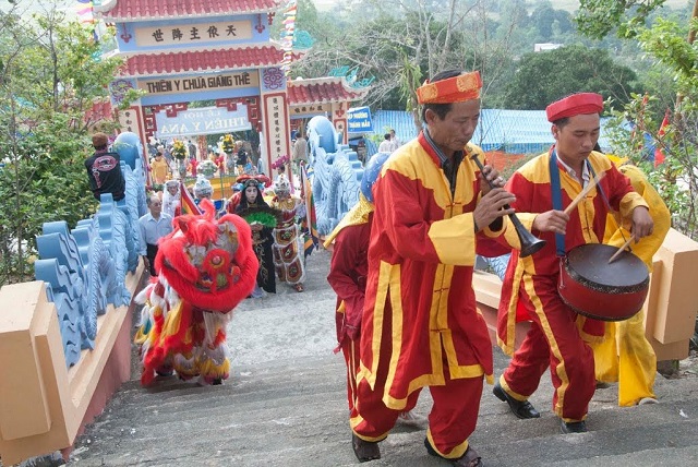 le hoi am chua nha trang