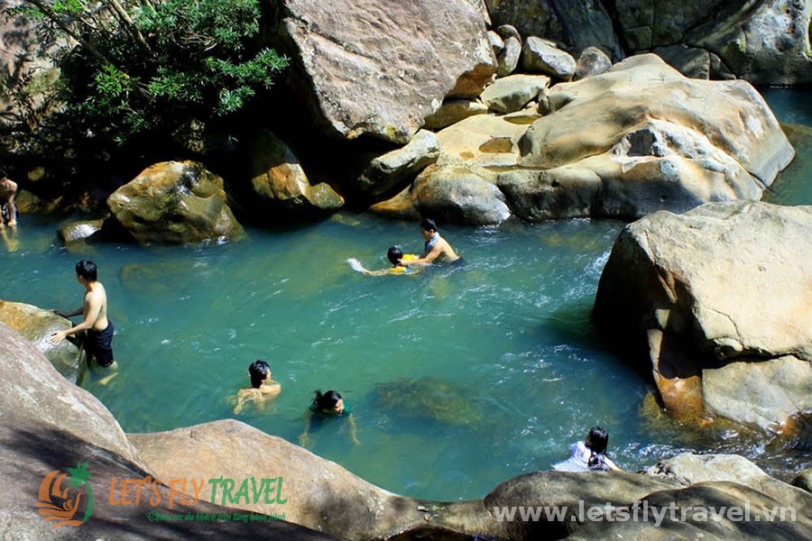 Suối Ba Hồ Nha Trang