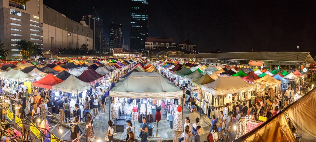 Chợ đêm Nha Trang nhìn từ trên cao