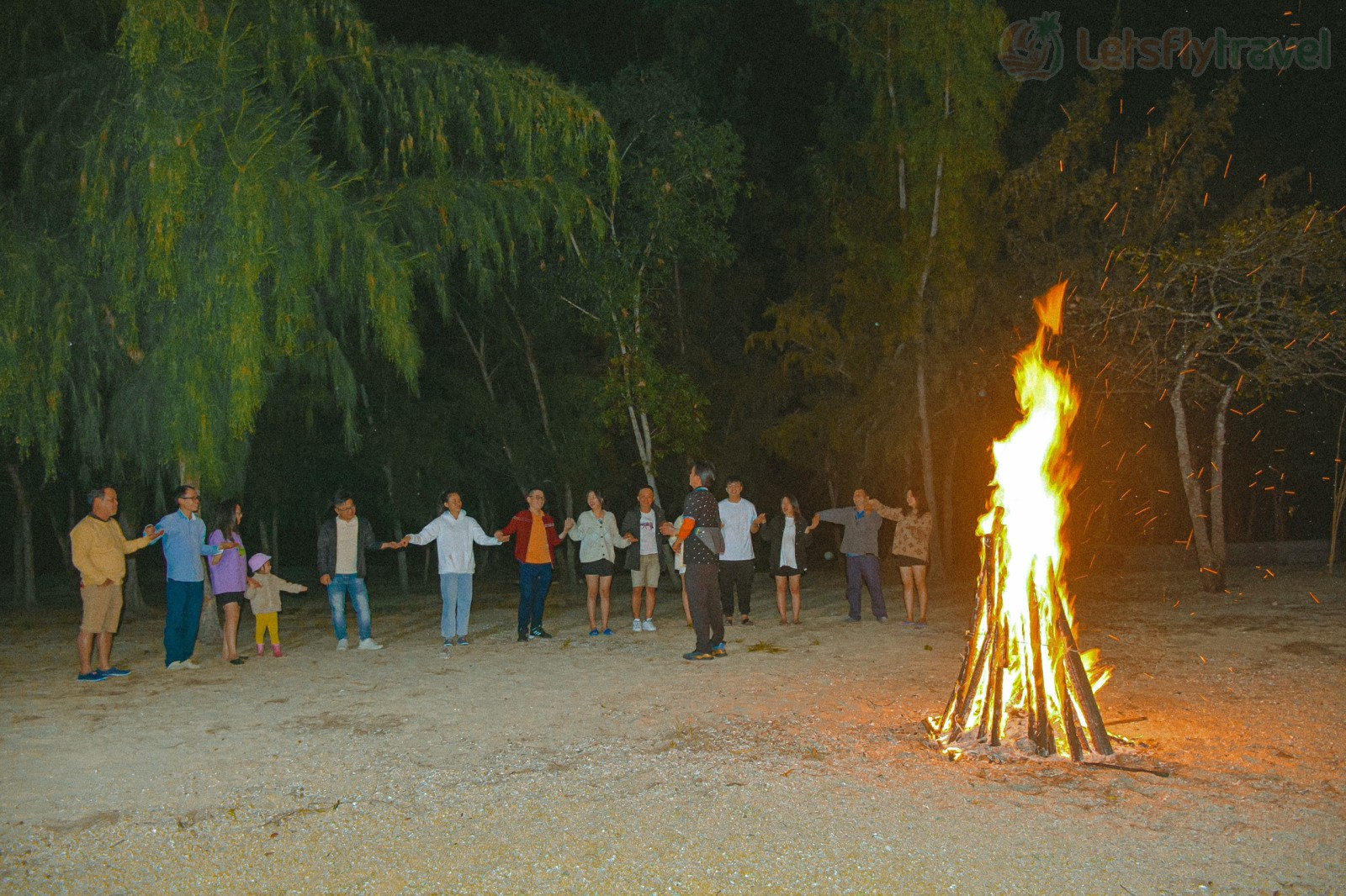 tour cam trai ngam hoang hon vinh nha phu (8)